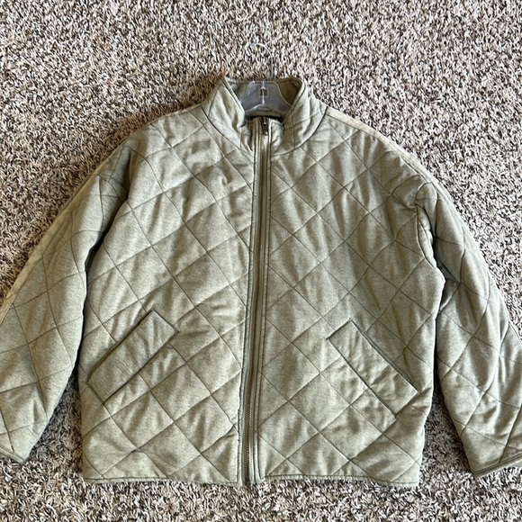 Bagatelle Collection Quilted
French Terry Jacket
Women's  Sage Green Size M - Picture 2 of 15